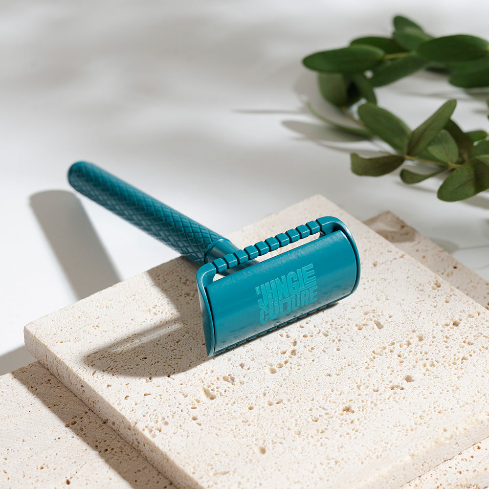 Diamond Grip Safety Razor — Includes 10 Blades