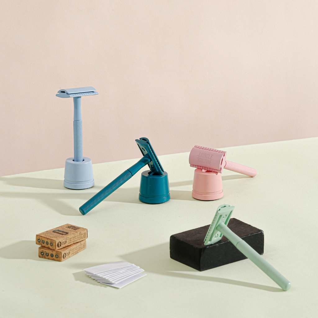 Diamond Grip Safety Razor — Includes 10 Blades
