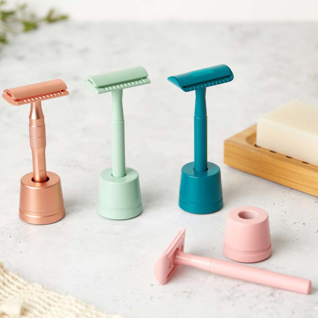 Diamond Grip Safety Razor — Includes 10 Blades