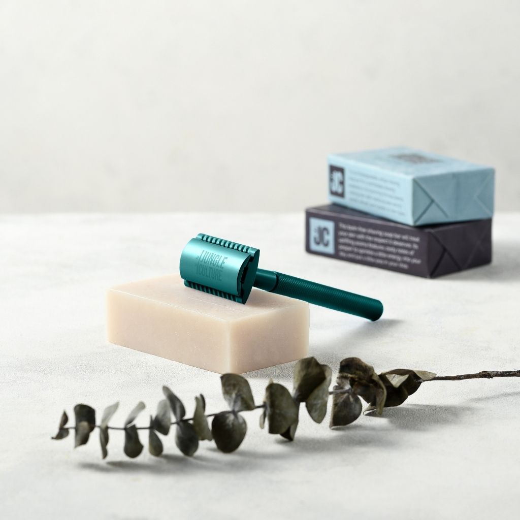 Teal Safety Razor — Includes 10 Blades